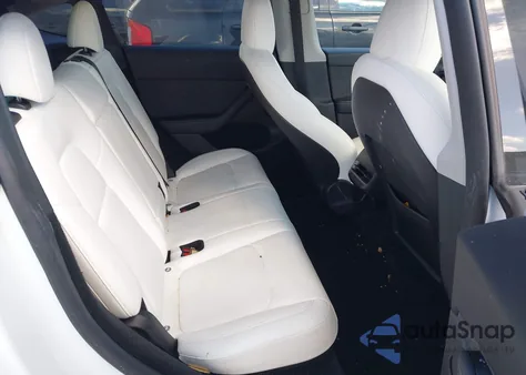 2023 Tesla Model Y Awd/Long Range Dual Motor All-Wheel Drive из США, поврежденный, VIN 7SAYGDEE3PA156622